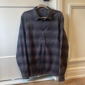 Lululemon Men’s Long-Sleeve Shirt